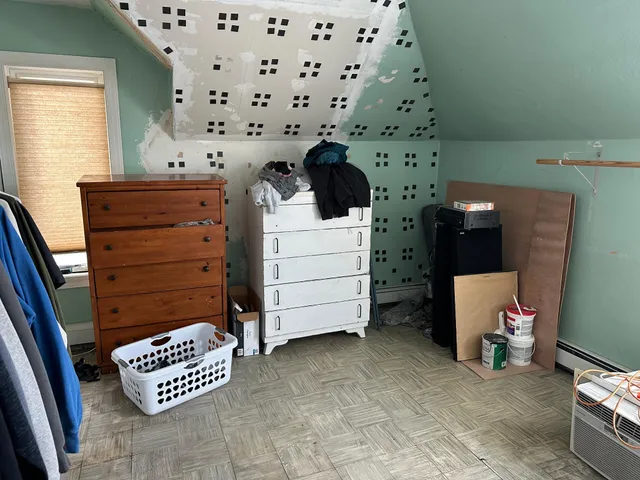 $179,900 | 215 3rd Street Southeast, Barnesville, MN 56514