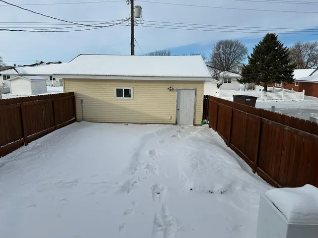 $179,900 | 215 3rd Street Southeast, Barnesville, MN 56514