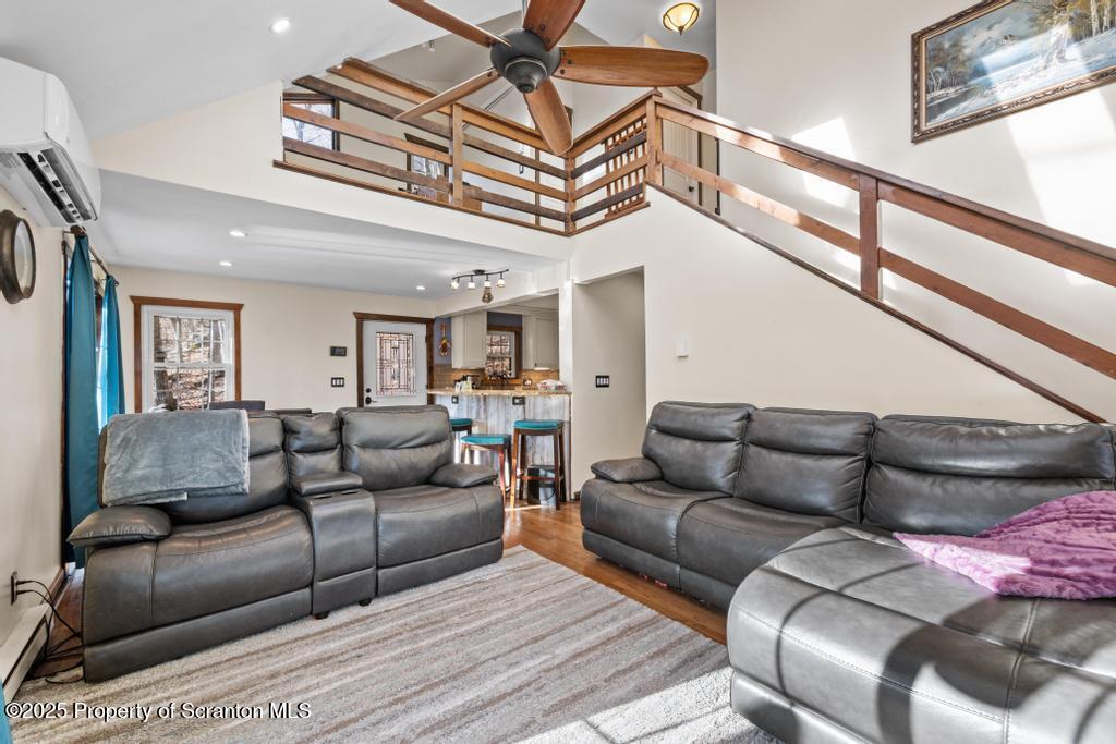 3110 Cherry Ridge Road Bushkill, PA 18324 - Photo 13 of 61 a living room with furniture