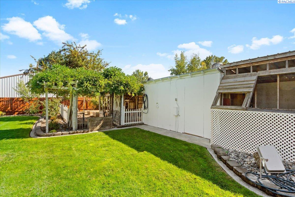 47 Robin Road Burbank, WA 99323 - Photo 9 of 36 Gallery Image 9