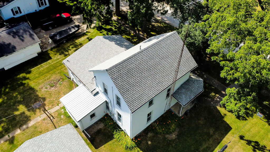 415 East Elm Street Chatsworth, IL 60921 - Photo 36 of 38 a view of outdoor space and deck