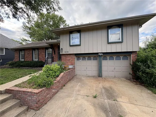 $179,000 | 8116 East 96th Terrace, Kansas City, MO 64134