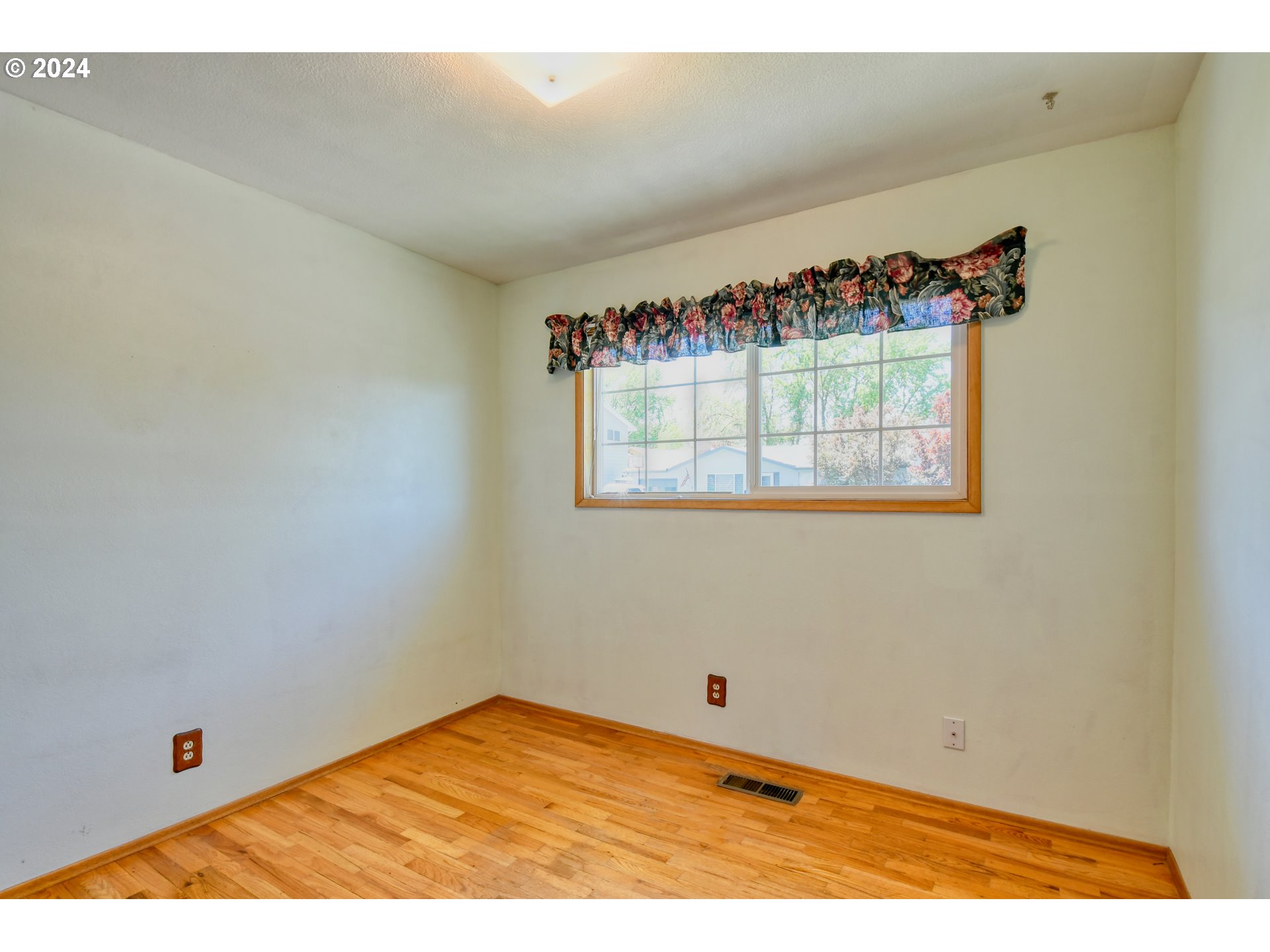 3307 Southwest Kirk Avenue Pendleton, OR 97801 - Photo 19 of 39 Gallery Image 19