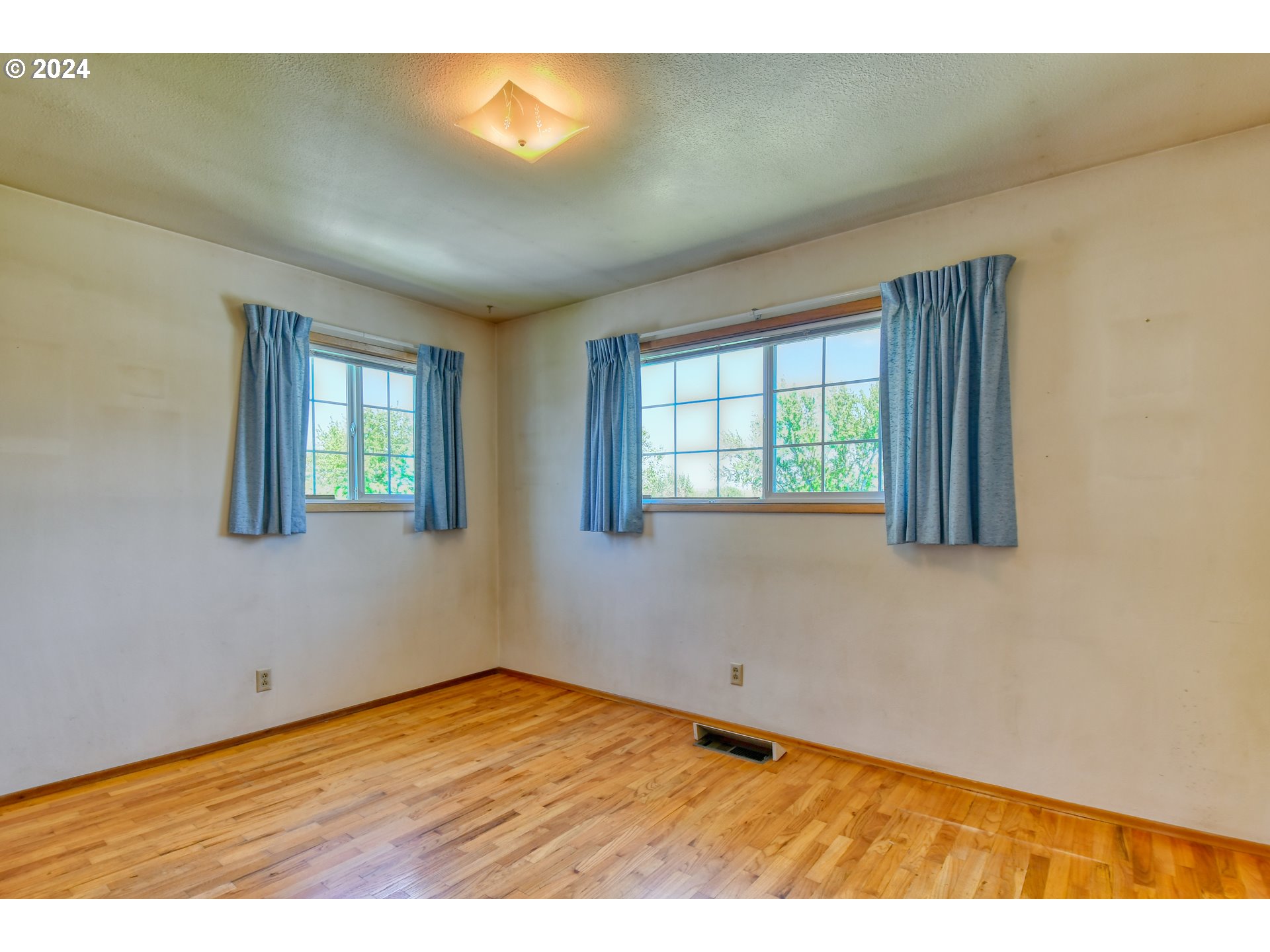 3307 Southwest Kirk Avenue Pendleton, OR 97801 - Photo 10 of 39 Gallery Image 10