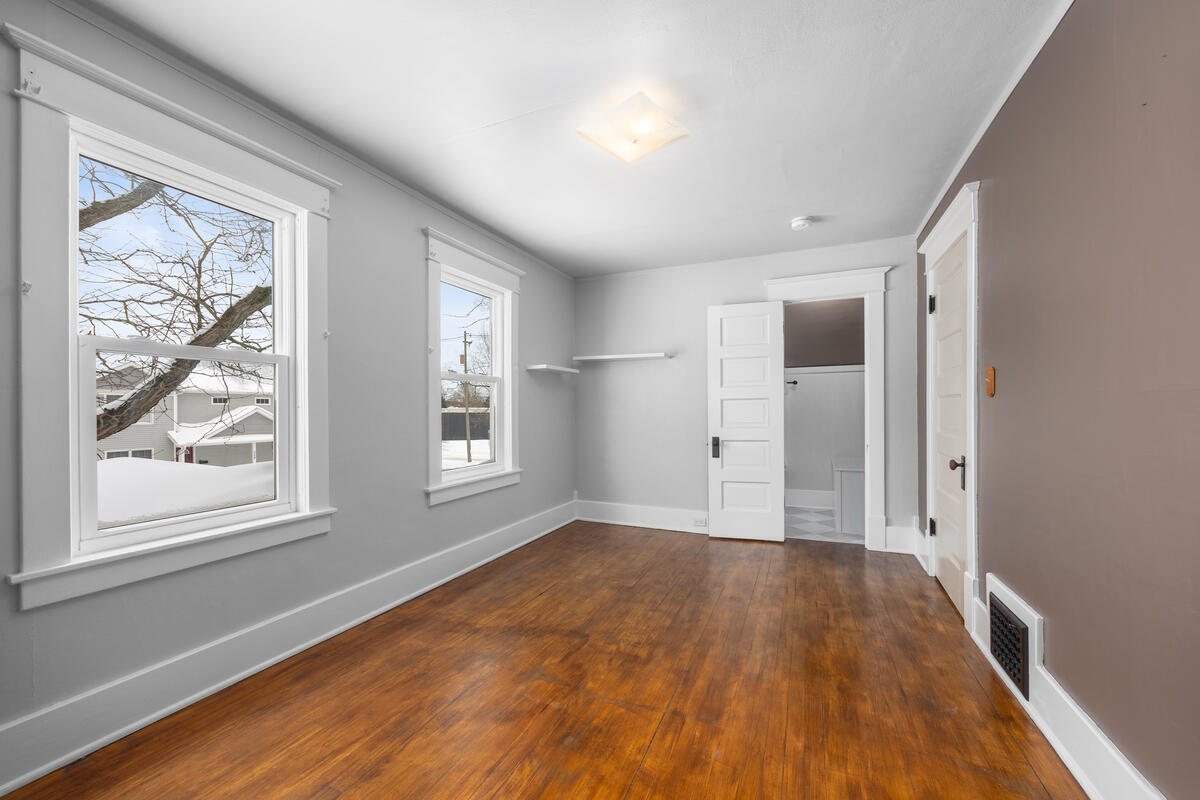 517 Elm Street Southeast Lowell, MI 49331 - Photo 27 of 30 517-Elm_025