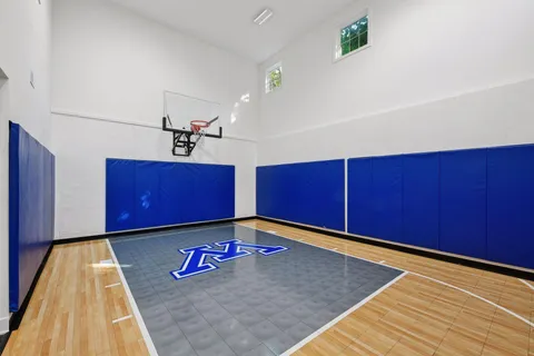 $3,200,000 | 20565 Linden Road, Deephaven, MN 55331