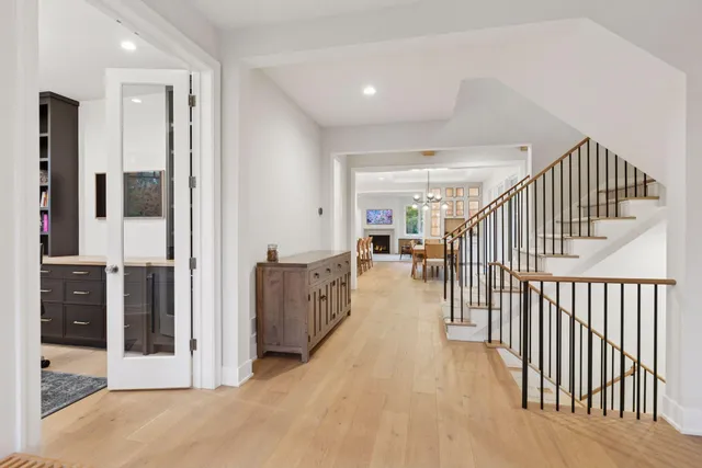 $3,200,000 | 20565 Linden Road, Deephaven, MN 55331