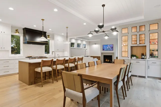 $3,200,000 | 20565 Linden Road, Deephaven, MN 55331