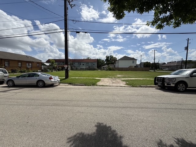 2323 Everett Street Houston, TX 77009 - Photo 5 of 10