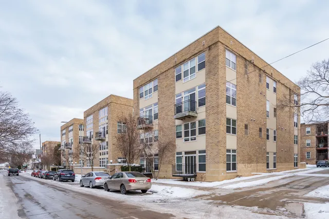 $269,000 | 1550 North Warren Avenue, Unit 308, Milwaukee, WI 53202