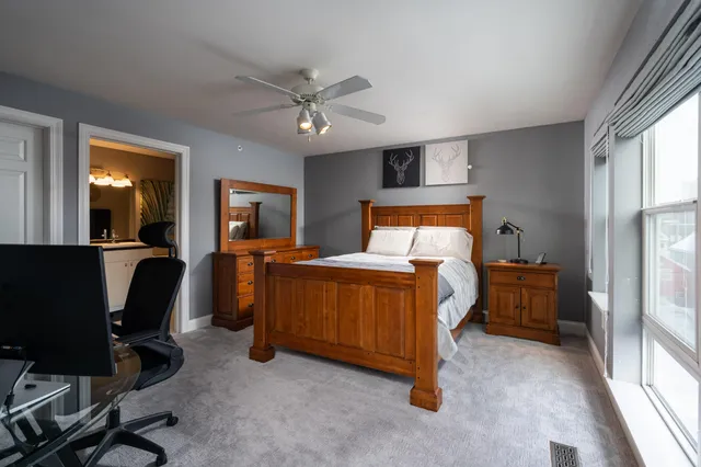 $269,000 | 1550 North Warren Avenue, Unit 308, Milwaukee, WI 53202