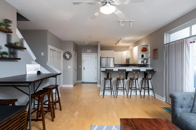 $269,000 | 1550 North Warren Avenue, Unit 308, Milwaukee, WI 53202