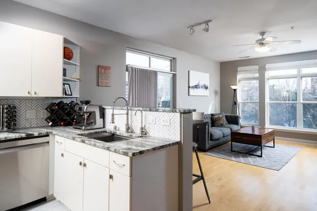 $269,000 | 1550 North Warren Avenue, Unit 308, Milwaukee, WI 53202