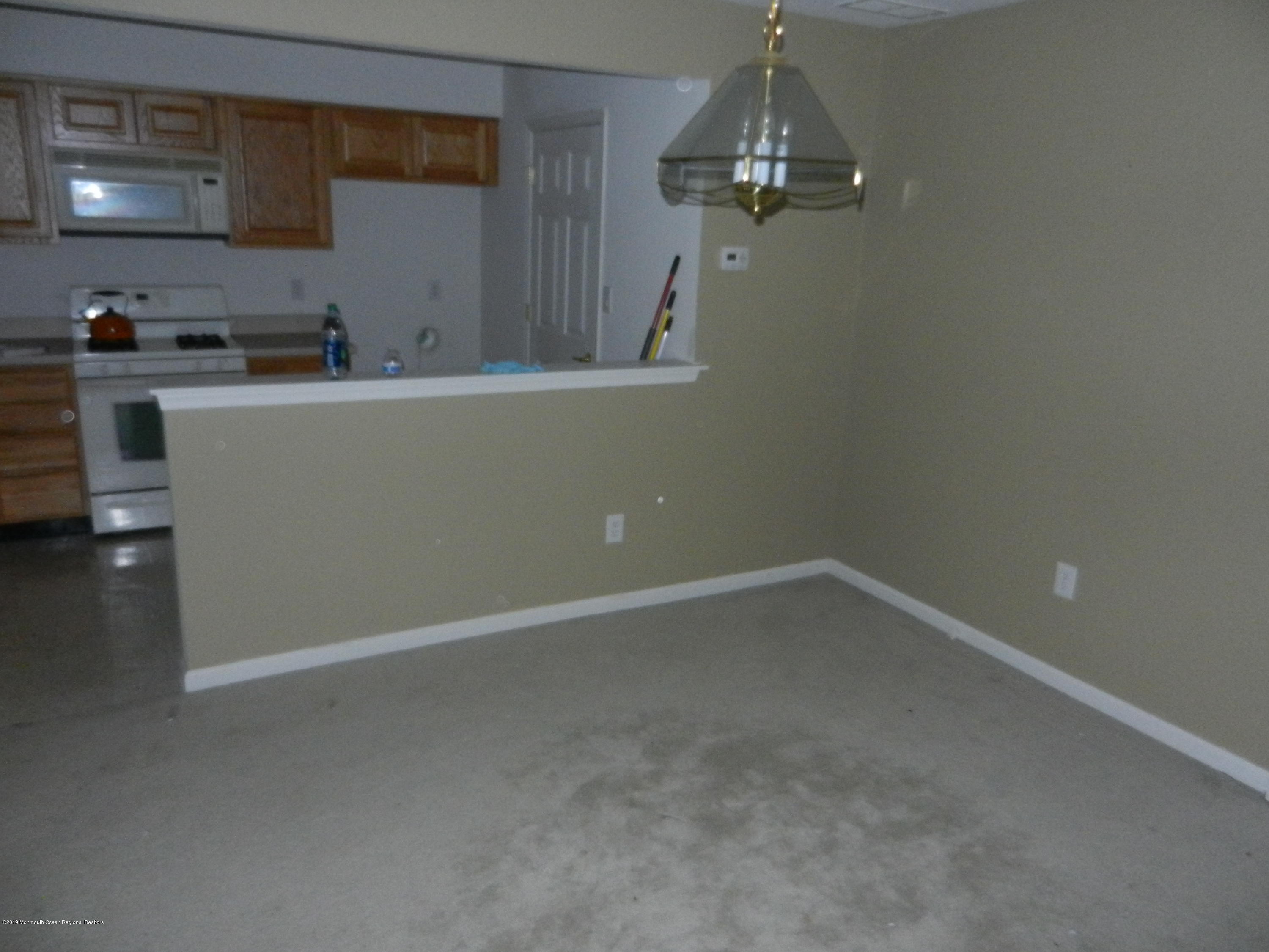 311 Brookfield Drive Jackson, NJ 08527 - Photo 4 of 5 DSCN4461