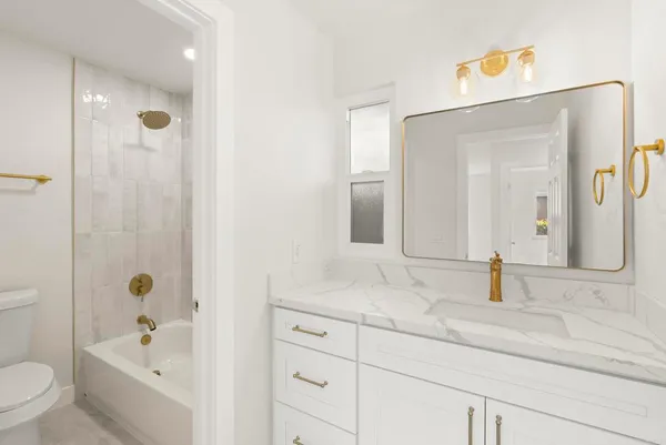 $599,999 | 1344 Palomar Place, Unit 22, Vista, CA 92084