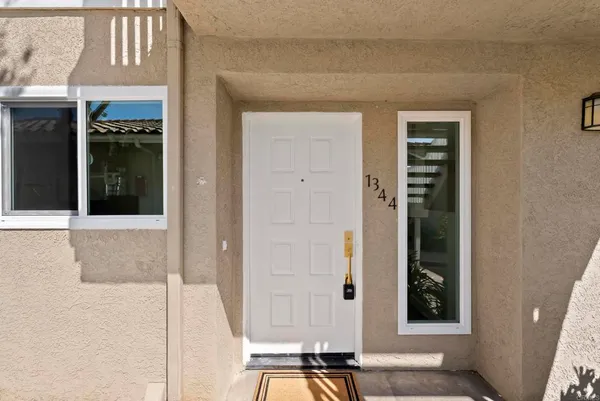 $599,999 | 1344 Palomar Place, Unit 22, Vista, CA 92084