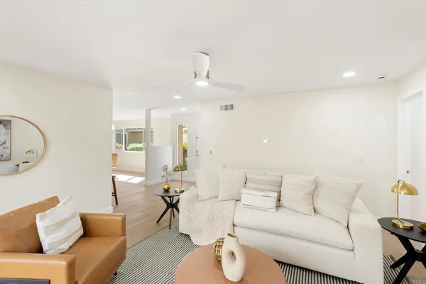 $599,999 | 1344 Palomar Place, Unit 22, Vista, CA 92084