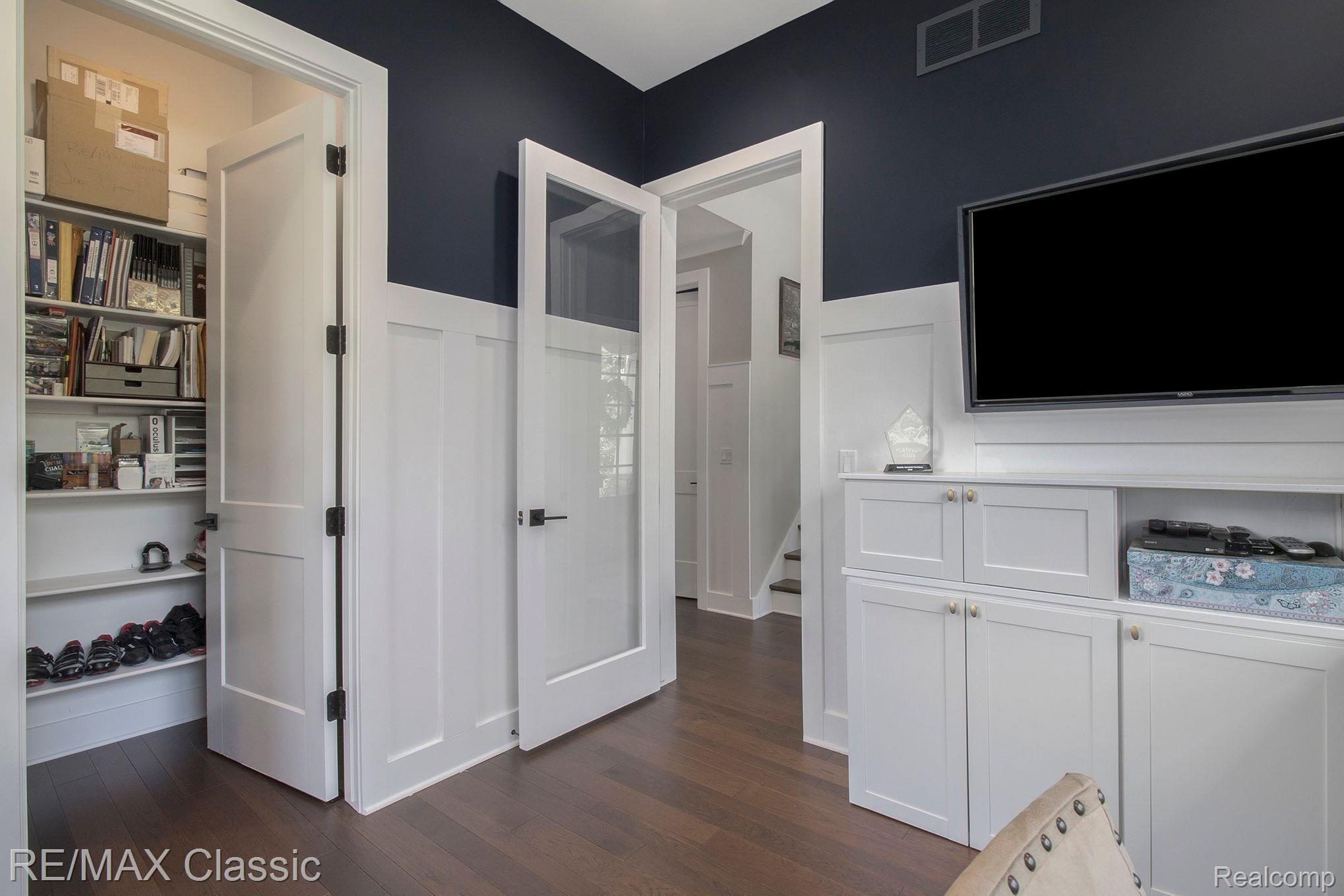 4553 Gregory Road Dexter, MI 48130 - Photo 19 of 62 1st Floor Office Off Foyer w/Hardwood Floors
