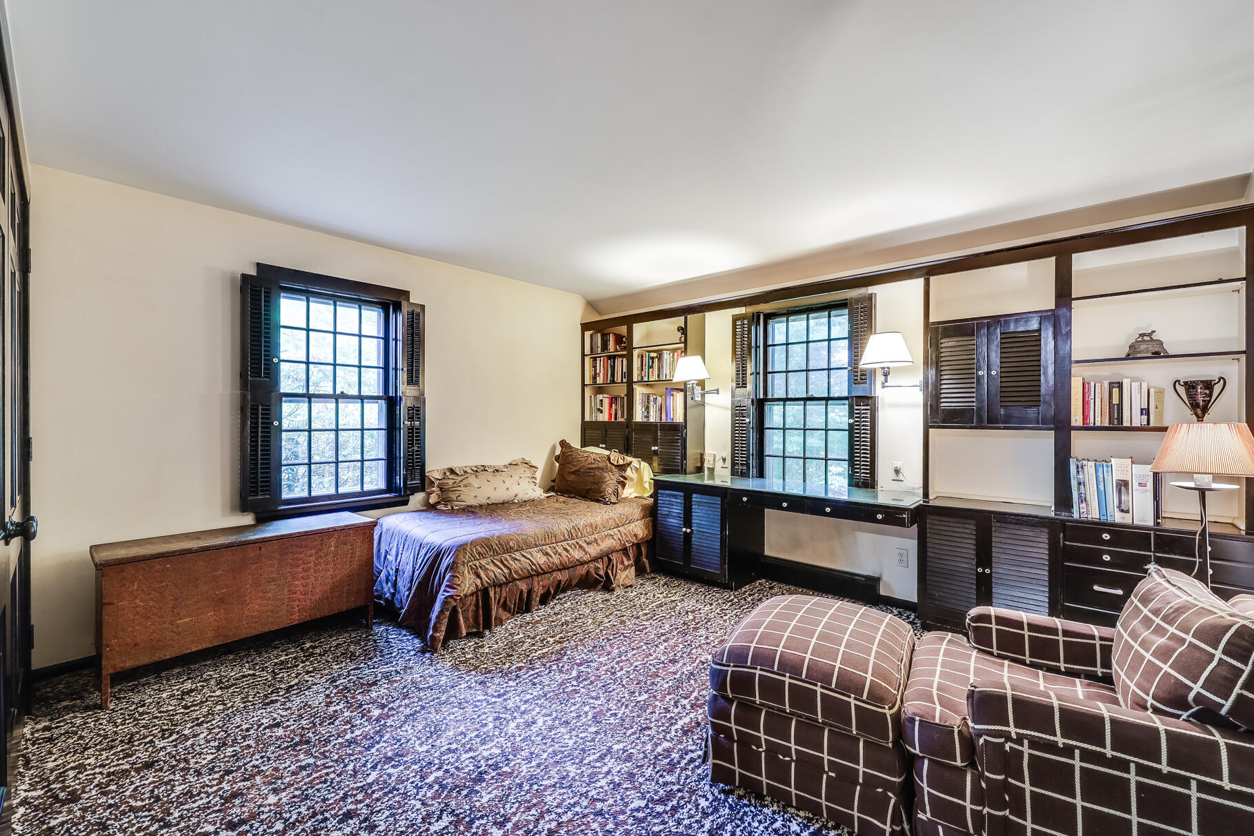 72 Hathaway Road Osterville, MA 02655 - Photo 26 of 40 a bedroom with a bed and wooden floor