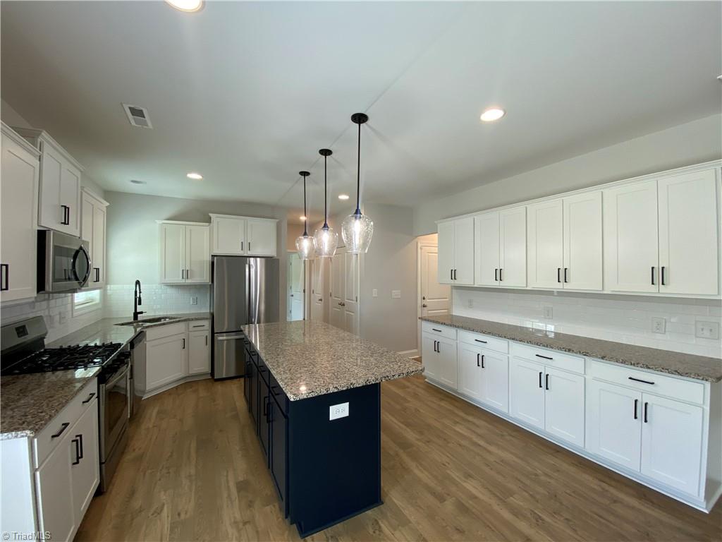 6260 Kershaw Mdws Road Pfafftown, NC 27040 - Photo 2 of 37