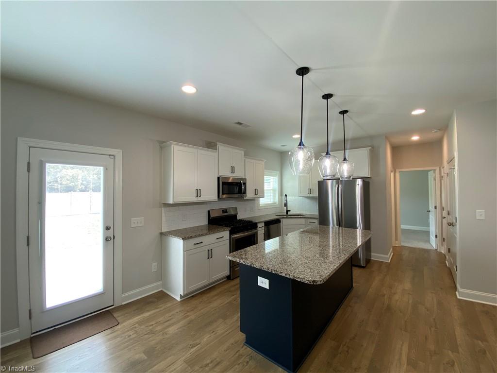 6260 Kershaw Mdws Road Pfafftown, NC 27040 - Photo 9 of 37