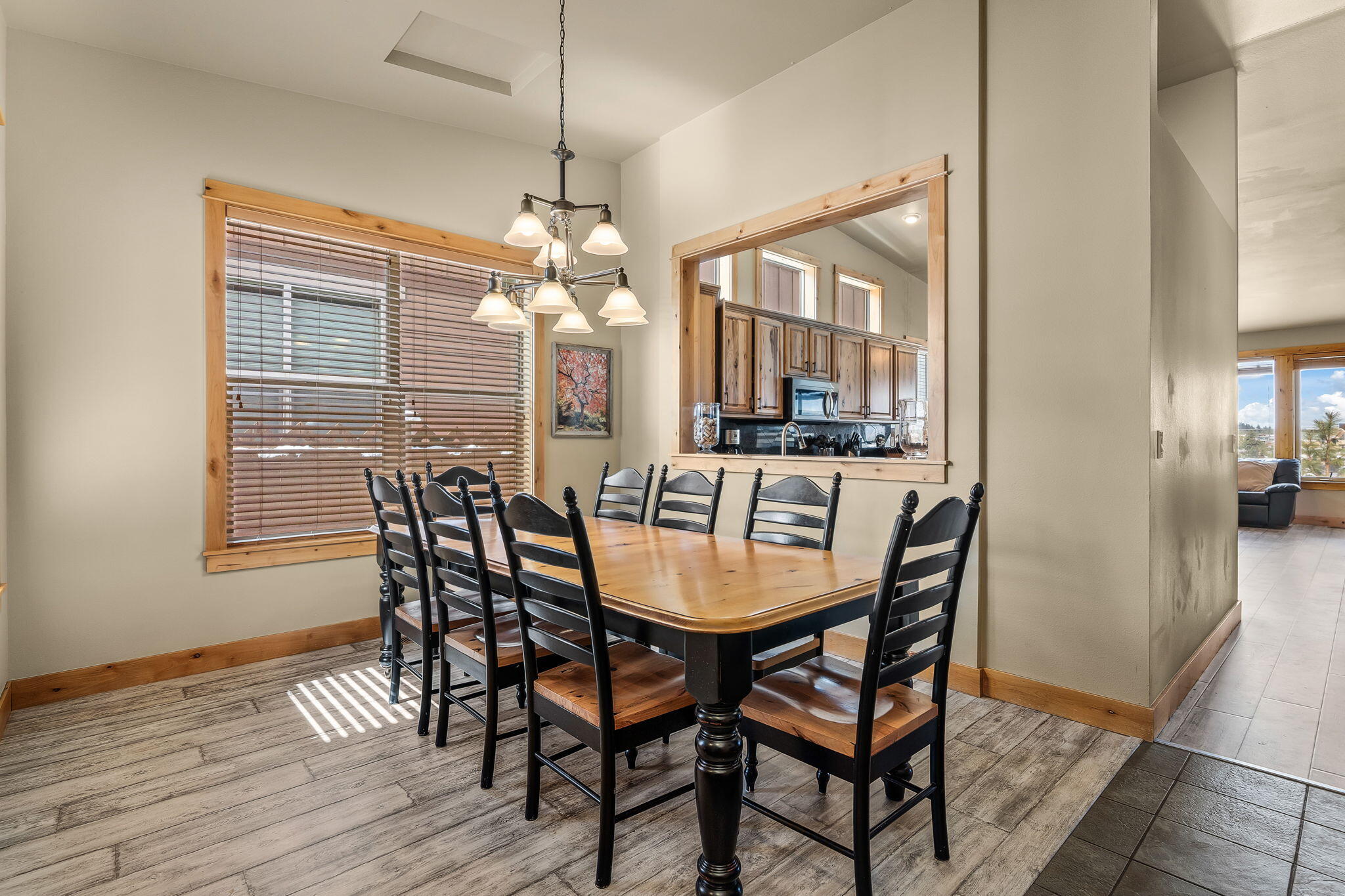 863 Southwest Blakely Road Bend, OR 97702 - Photo 11 of 33 Dining Room