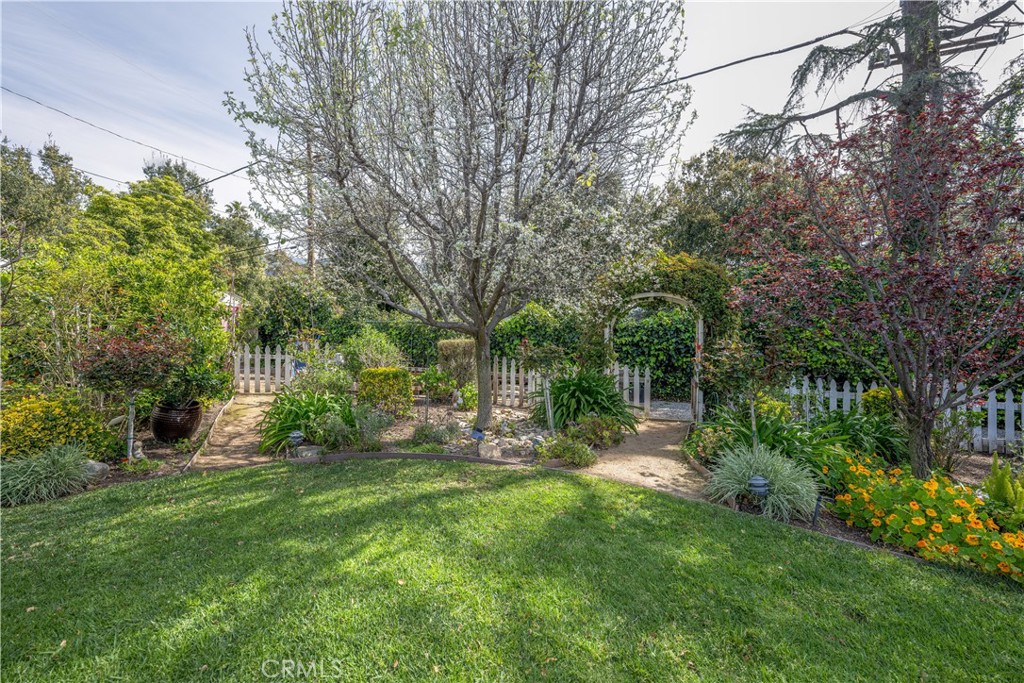 1865 Midwick Drive Altadena, CA 91001 - Photo 29 of 30 a view of a backyard of the house