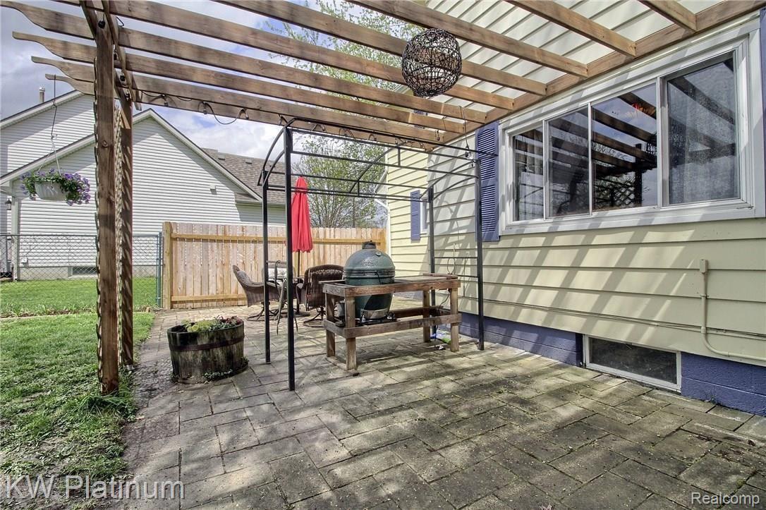 53565 County Line Road New Baltimore, MI 48047 - Photo 31 of 35 Patio_2nd_View.jpg