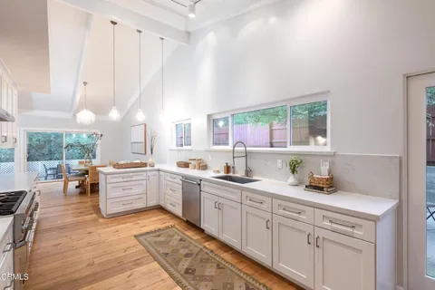 $1,849,000 | 4599 Hillard Avenue, La Canada Flintridge, CA 91011