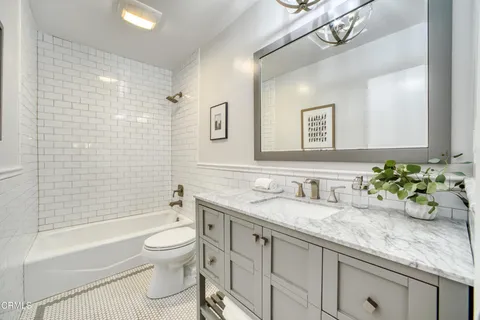 $1,849,000 | 4599 Hillard Avenue, La Canada Flintridge, CA 91011