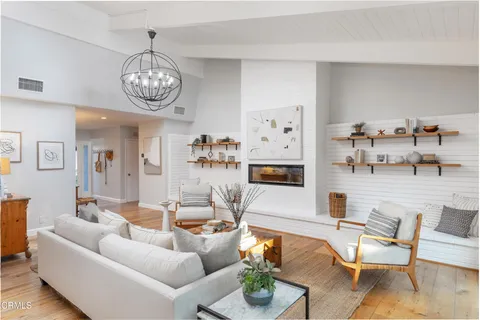 $1,849,000 | 4599 Hillard Avenue, La Canada Flintridge, CA 91011