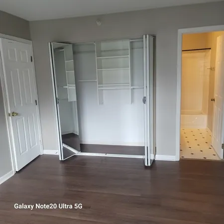 $2,100 | 1349 Orleans Drive, Mundelein, IL 60060