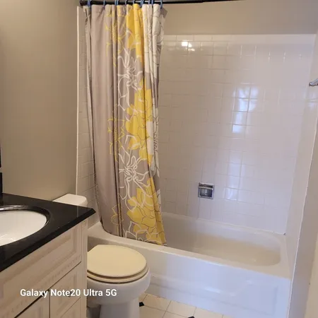 $2,100 | 1349 Orleans Drive, Mundelein, IL 60060