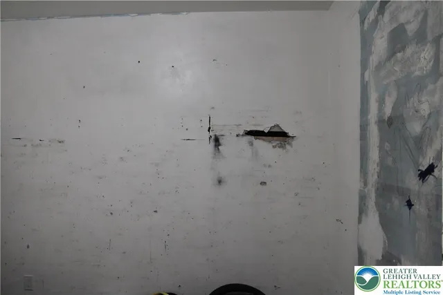 $275,000 | 2365 Main Street, Northampton, PA 18067