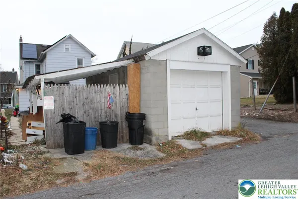 $275,000 | 2365 Main Street, Northampton, PA 18067