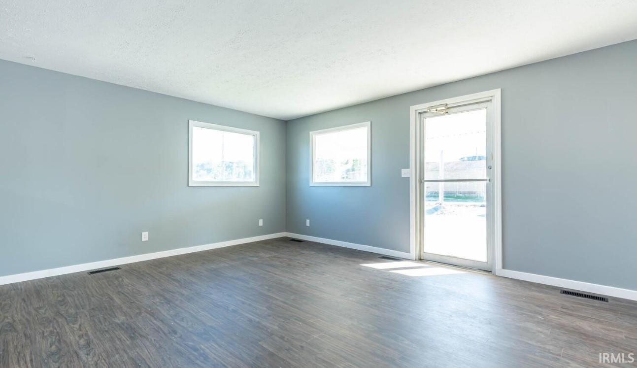 2404 29th Street Bedford, IN 47421 - Photo 5 of 26 Gallery Image 5