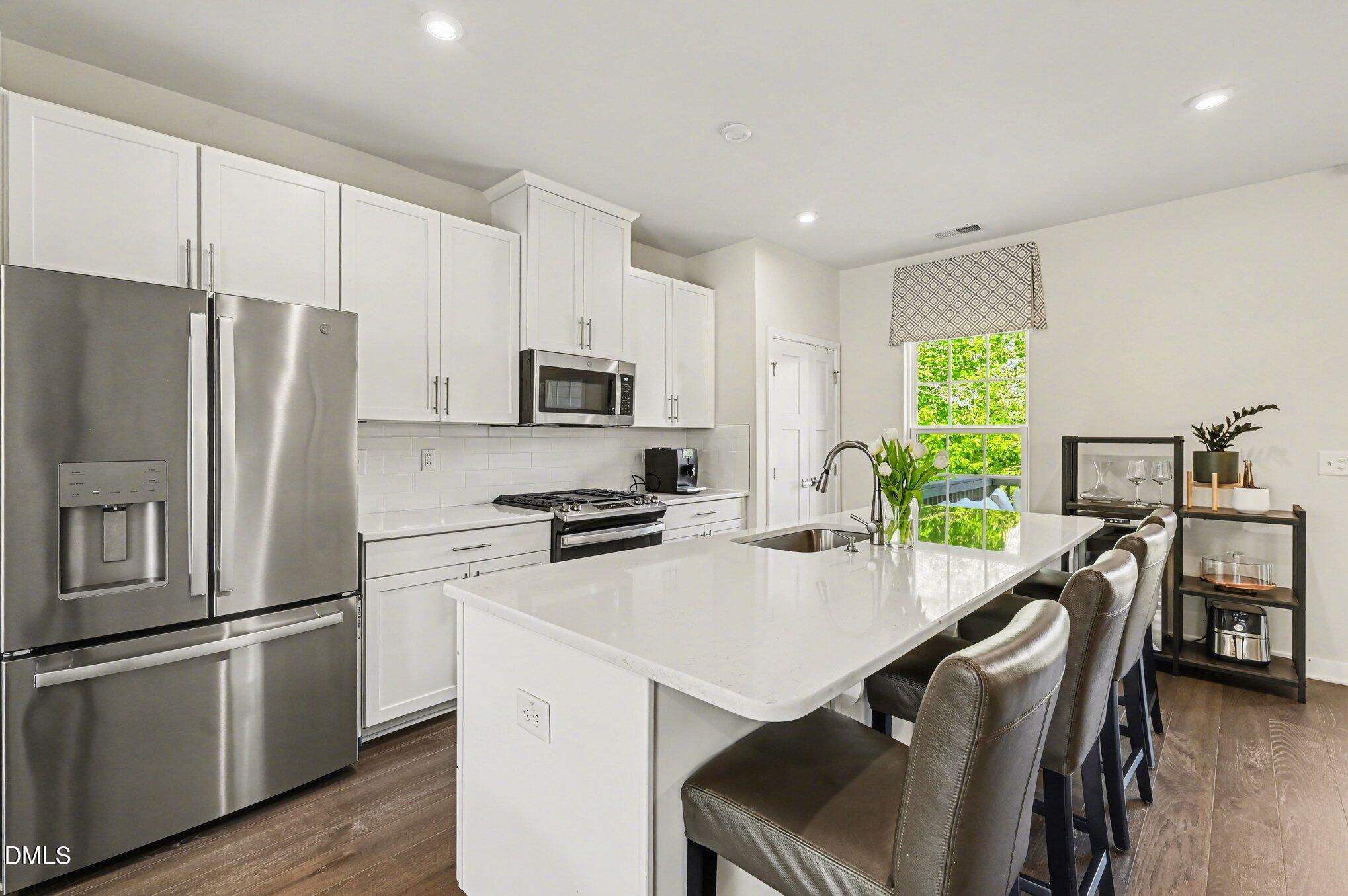 4839 Randall Road Durham, NC 27707 - Photo 8 of 37 008_file_1181