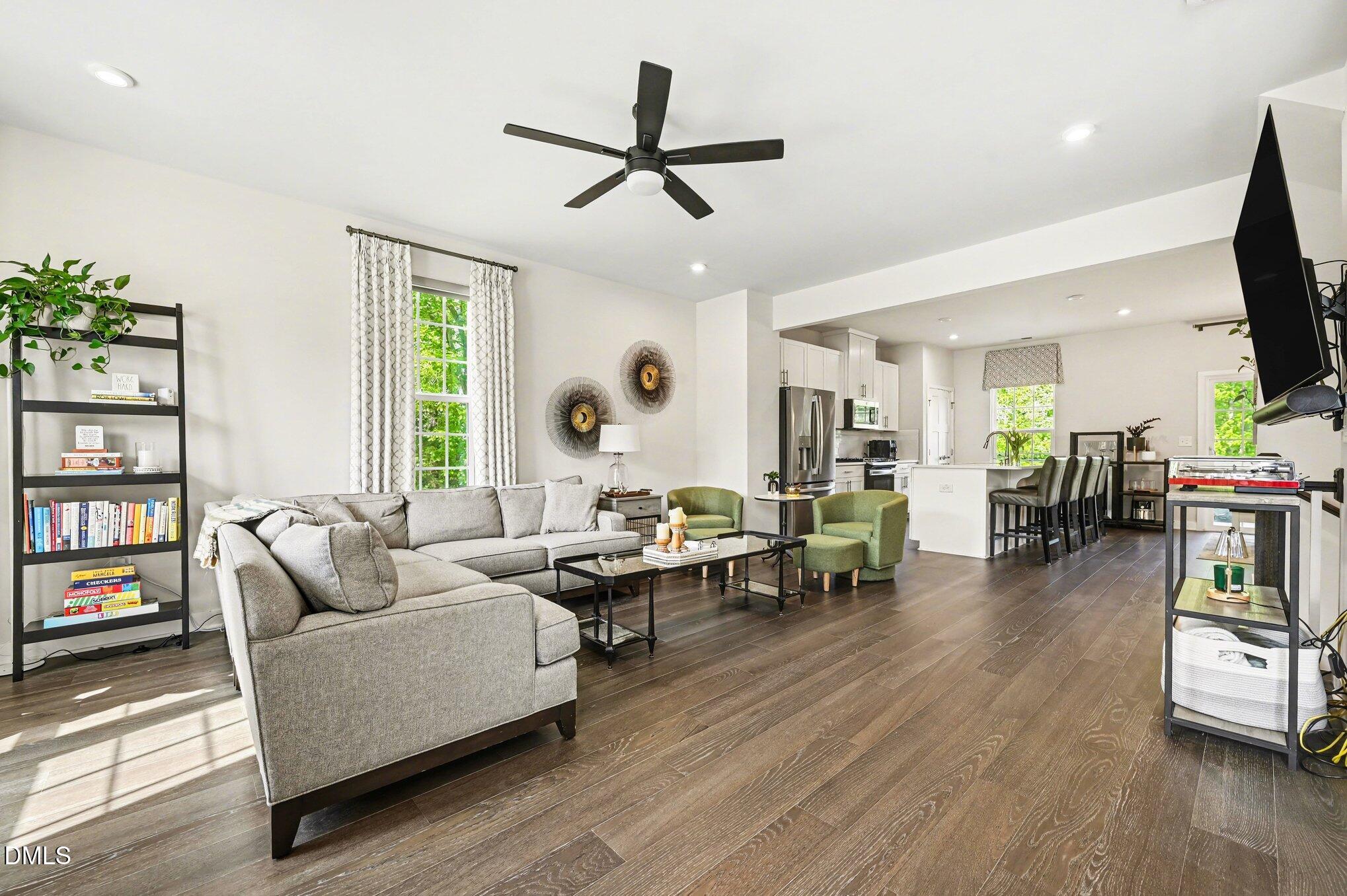 4839 Randall Road Durham, NC 27707 - Photo 6 of 37 006_file_4028