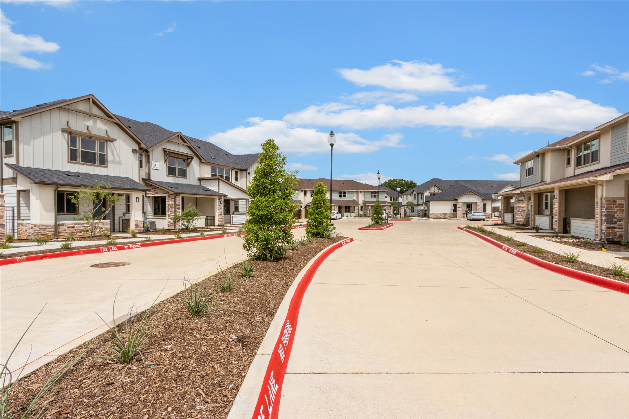 5900-284 Highway 287 Frontage Road Arlington, TX 76017 - Photo 12 of 14 a view of multiple houses with a street