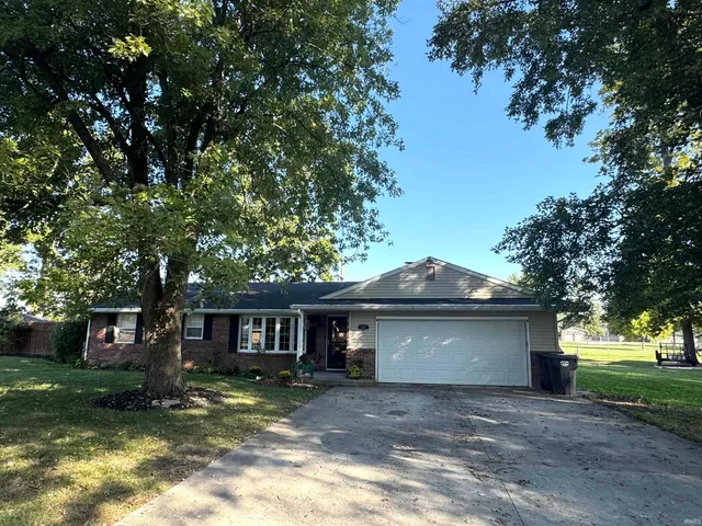 $239,900 | 6416 West Franwood Circle, Yorktown, IN 47396