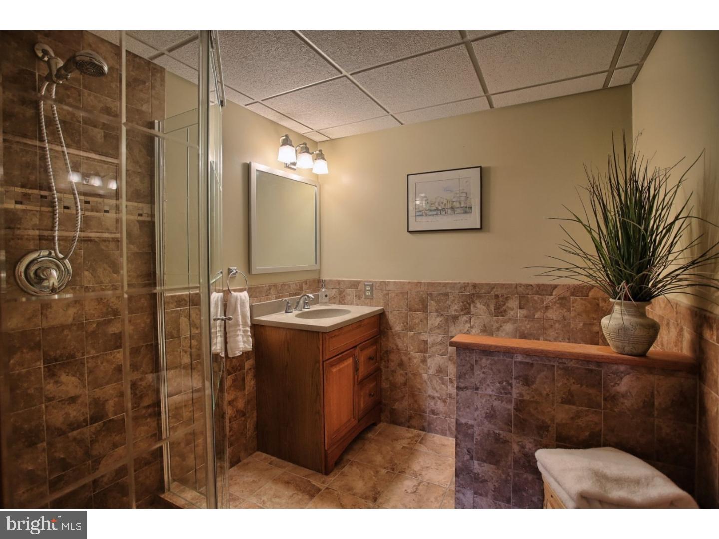 321 Parkview Road Reading, PA 19606 - Photo 18 of 25 Gallery Image 18