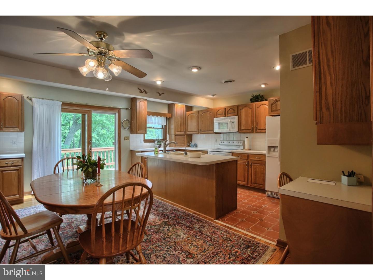 321 Parkview Road Reading, PA 19606 - Photo 7 of 25 Gallery Image 7