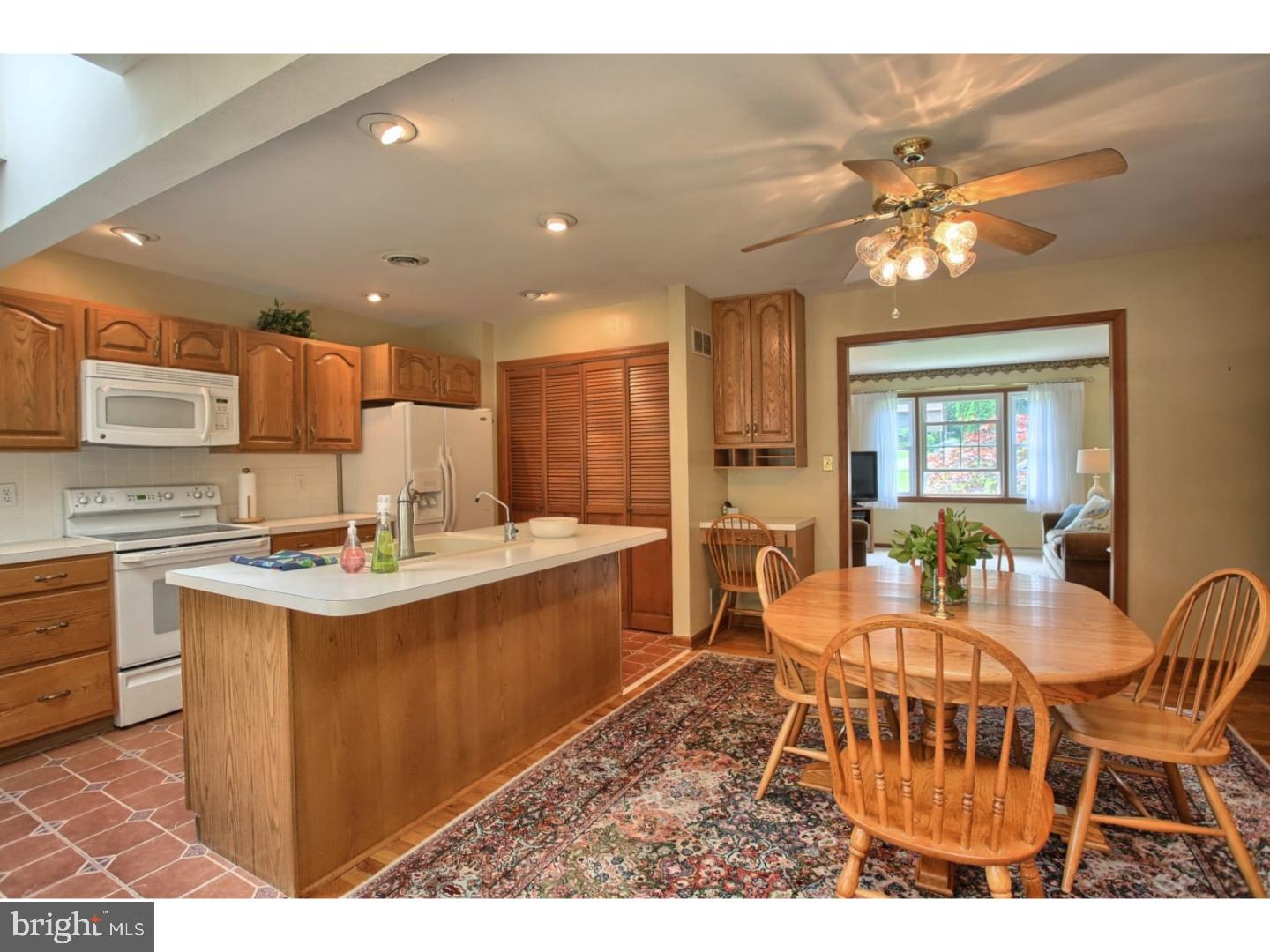 321 Parkview Road Reading, PA 19606 - Photo 8 of 25 Gallery Image 8