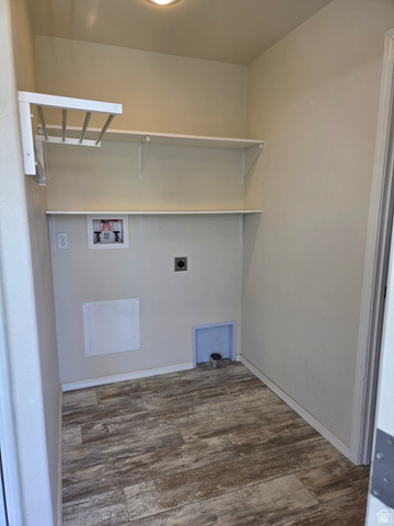 1275 Thrush Road Salt Lake City, UT 84123 - Photo 7 of 20 Dedicated laundry area