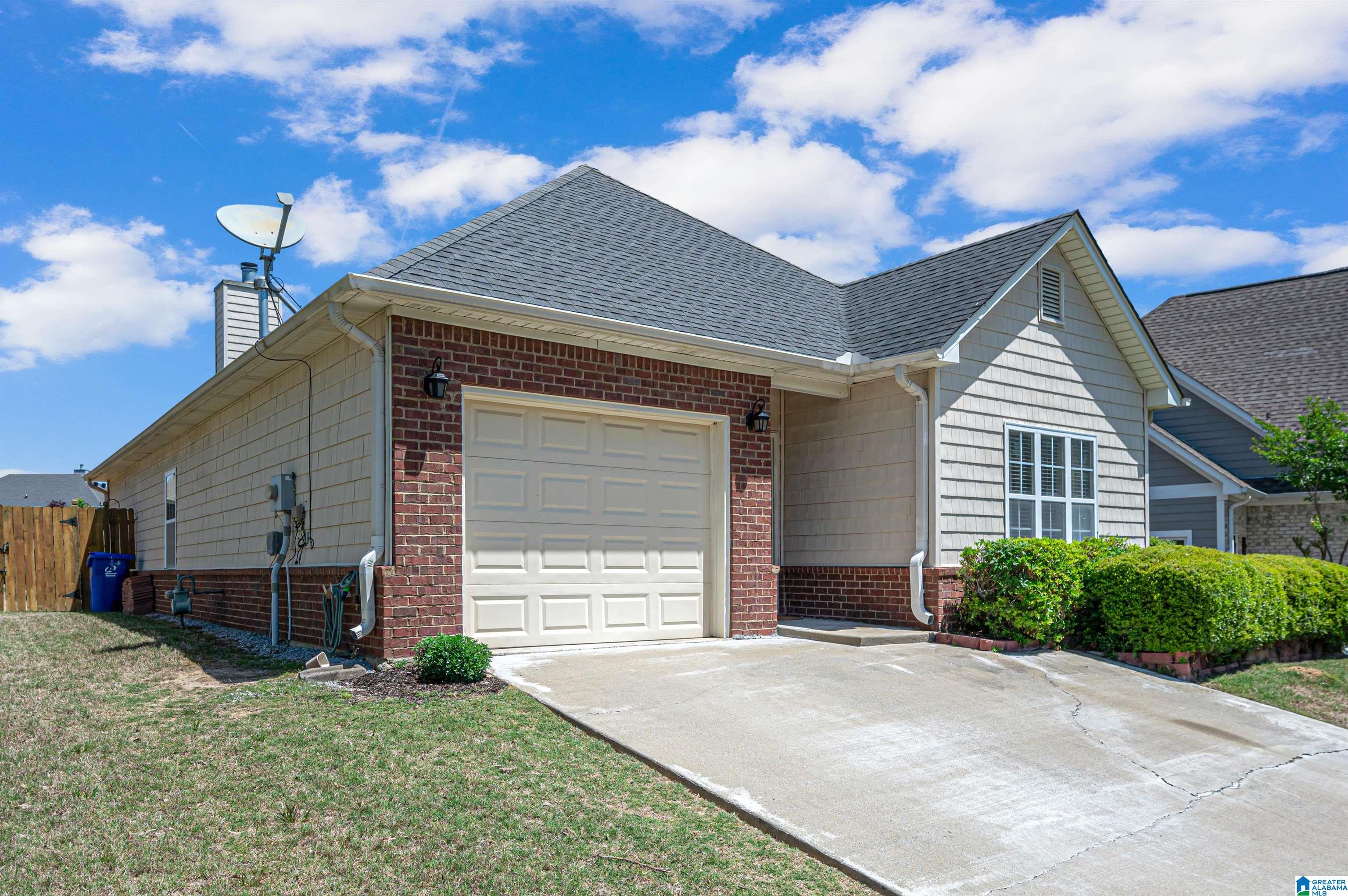 270 Fairbank Way Chelsea, AL 35043 - Photo 2 of 31