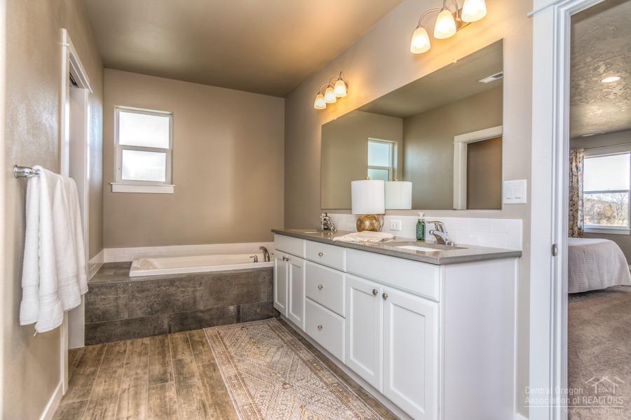 6473 Northeast Juniper Ridge Road Redmond, OR 97756 - Photo 18 of 25 Additional Photo