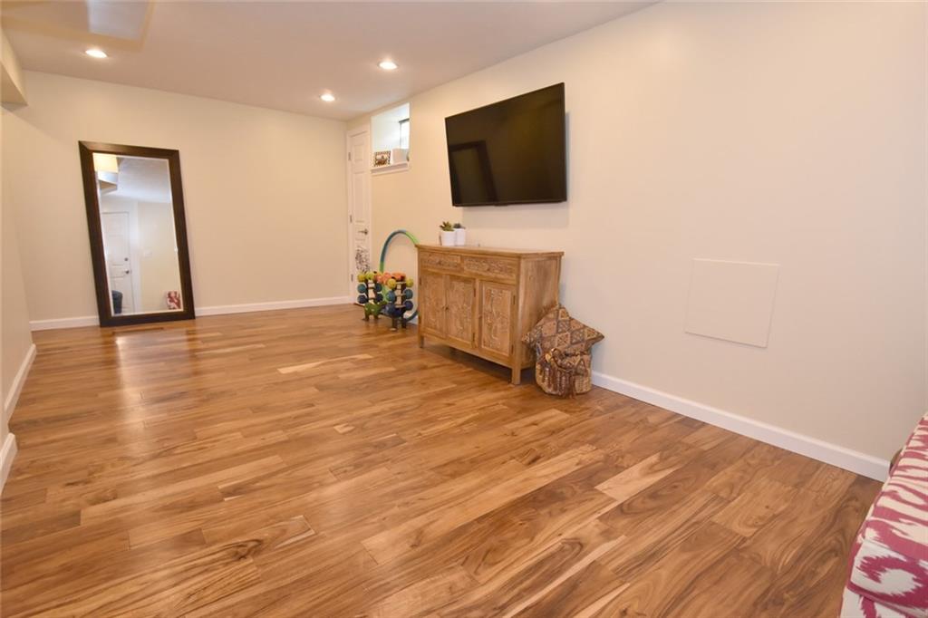 631 Bower Hill Road Pittsburgh, PA 15243 - Photo 15 of 21 Gallery Image 15