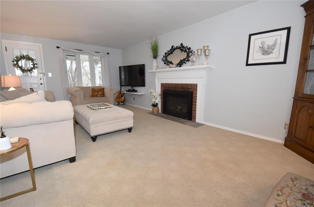 631 Bower Hill Road Pittsburgh, PA 15243 - Photo 3 of 21 Gallery Image 3