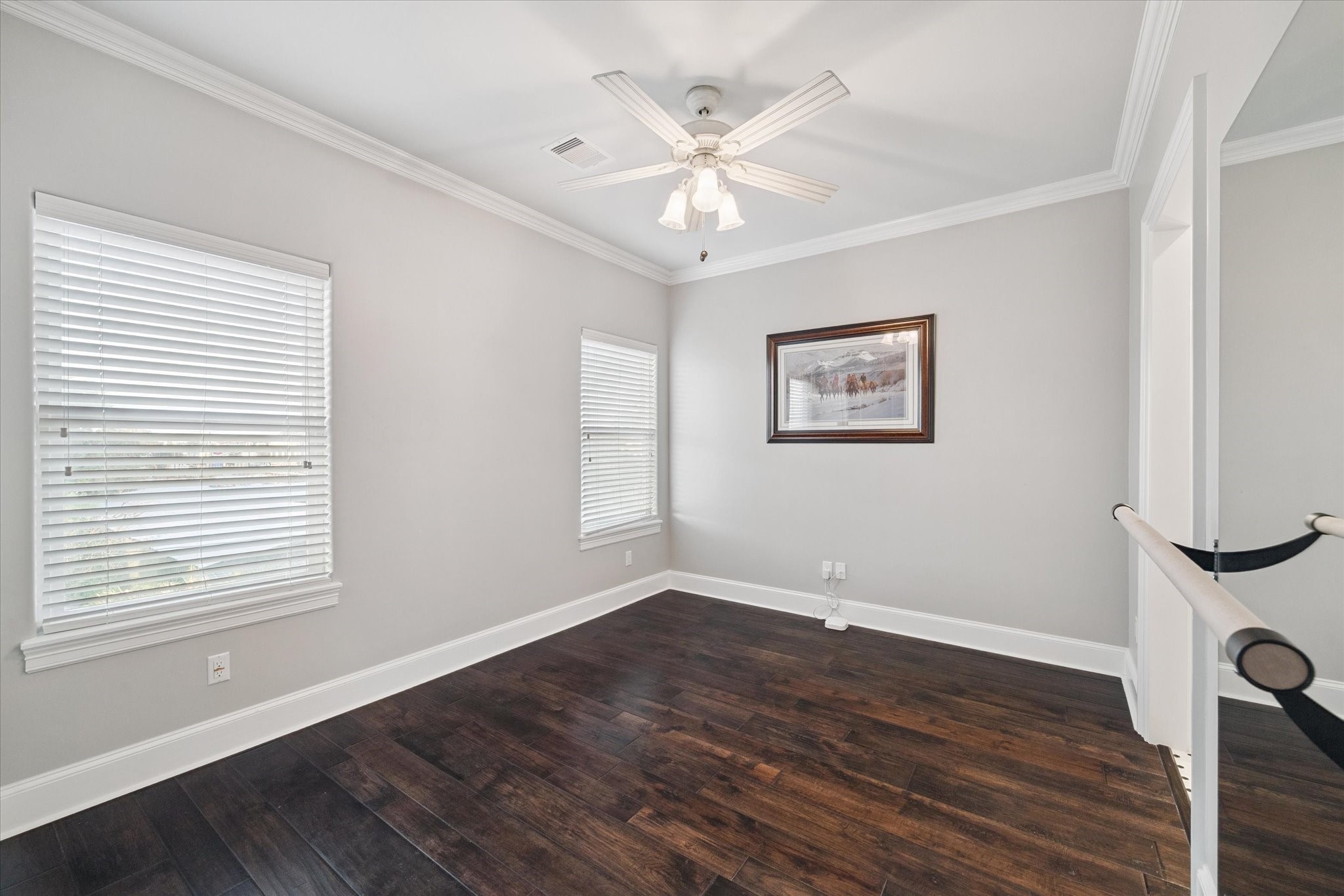 205 West 24th Street Houston, TX 77008 - Photo 23 of 32 a view of an empty room with wooden floor and a window