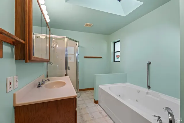 $495,000 | 26095 Poppy Drive, Willits, CA 95490